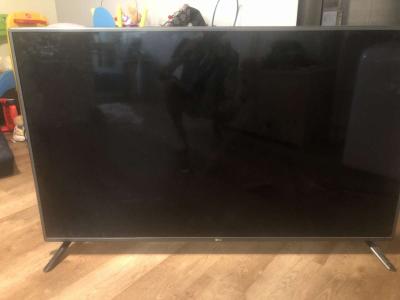 55 inch flat screen LG - Thumbnail 3