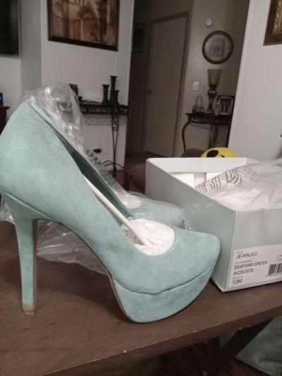 Multiple pairs of heels - Thumbnail 6