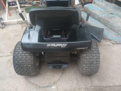 Murray 5 speed mower - Thumbnail 2