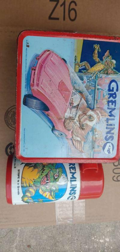 vintage metal lunch box
