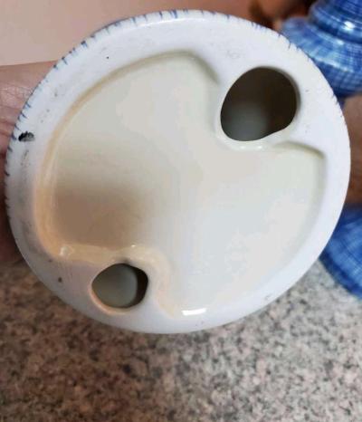 Set of 3 GRANDINROAD CERAMIC CANDLE STICKS - Thumbnail 2