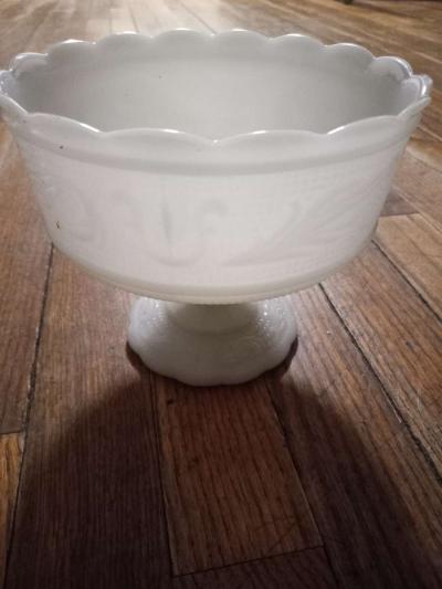 Vintage EO Brody milk glass compote M6000 - Thumbnail 3