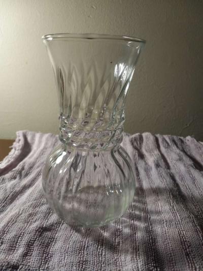 1950s handblown clear glass vase - Thumbnail 2