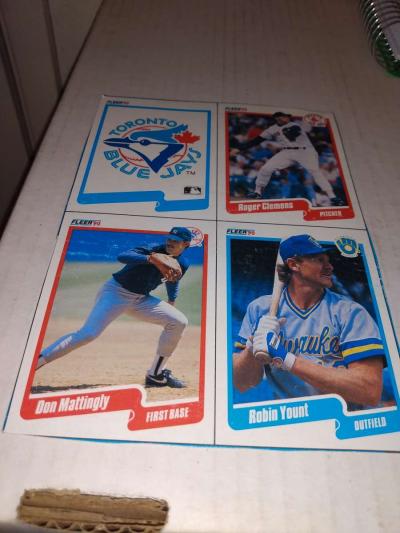 1990 Fleer bottom of the box - Thumbnail 1