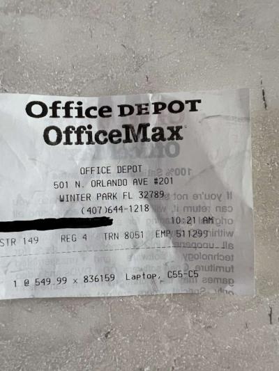 Toshiba C55C5 i3 intel laptop barely used in box - Thumbnail 4