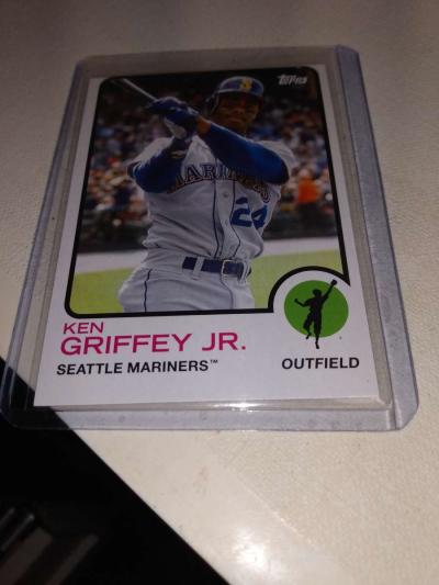 2011 Topps Ken Griffey Jr - Thumbnail 1