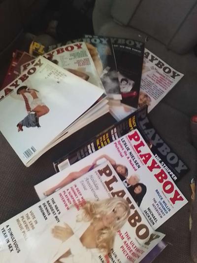 lot of magazines - Thumbnail 4