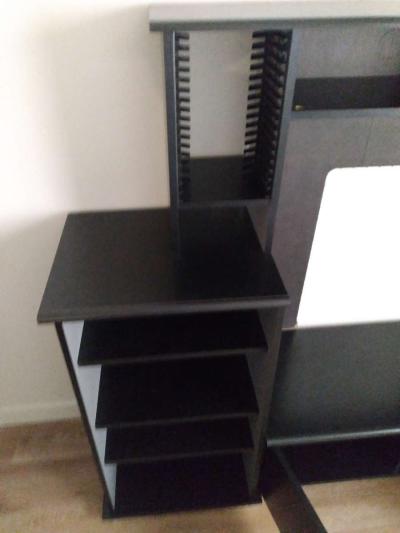 Entertainment Center - Thumbnail 3