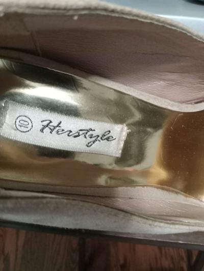 High Heel shoes - Thumbnail 2