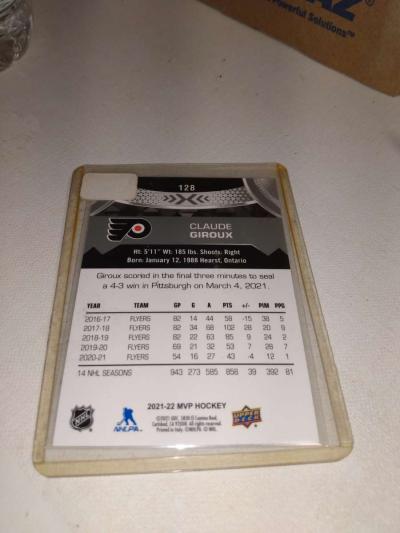 2021 2020 to MVP upper Deck Claude Giroux autograph - Thumbnail 2