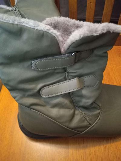 winter Boots - Thumbnail 3