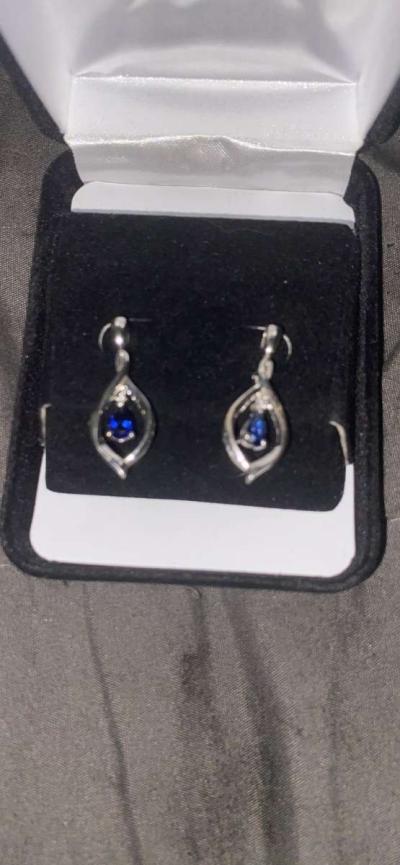 silver sapphire brand new reversible Kay earrings - Thumbnail 3