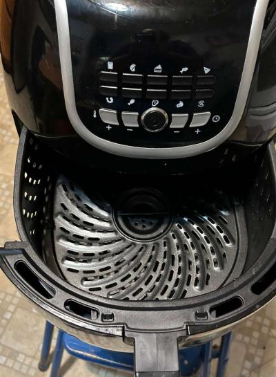 Air fryer - Thumbnail 2