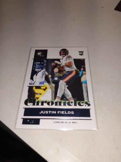 2021 chronicle panini rookie card Justin fields - Thumbnail 1