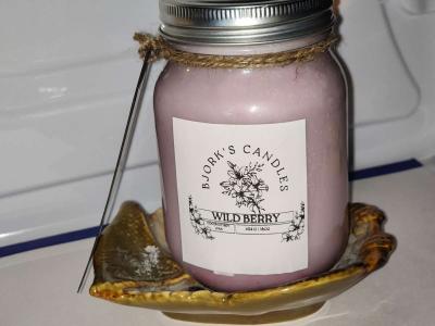 Handmade 16 oz Mason Jar Candle - Thumbnail 4