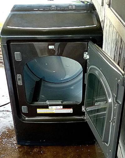 2022 Samsung stainless steel washer and dryer set - Thumbnail 4