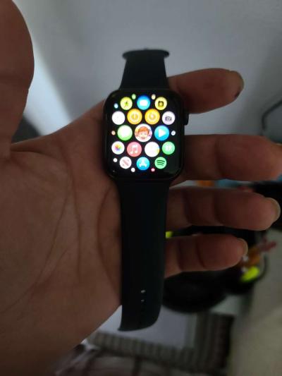 Apple Watch - Thumbnail 3