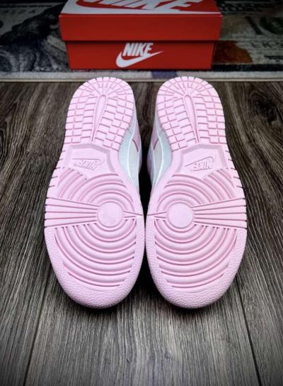 Woman Nike Dunks Low pink foam - Thumbnail 4
