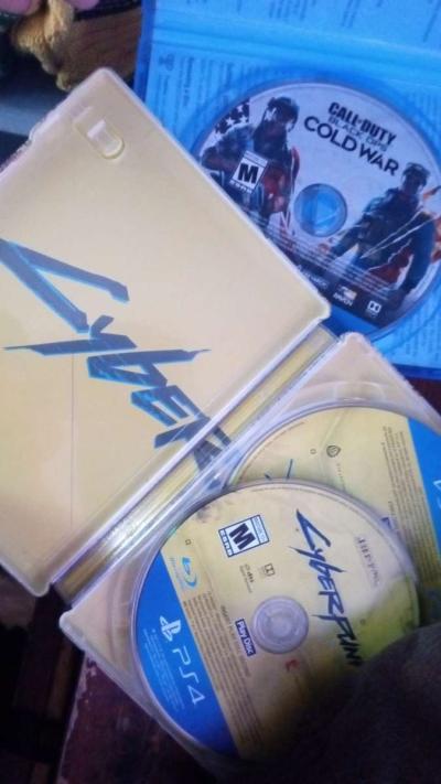 black ops coldwad nd cyber punk for PS4 - Thumbnail 2