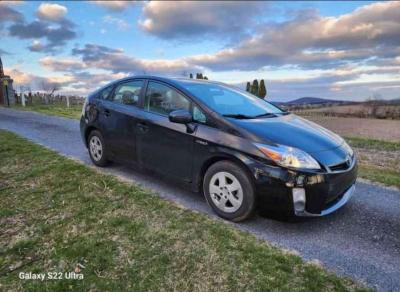 2011 Toyota Prius - Thumbnail 3