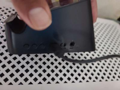 Dallas cowboys speaker Bluetooth plus wireless charger - Thumbnail 3