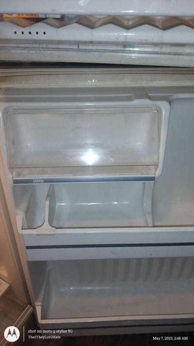 GE Refrigerator - Thumbnail 6