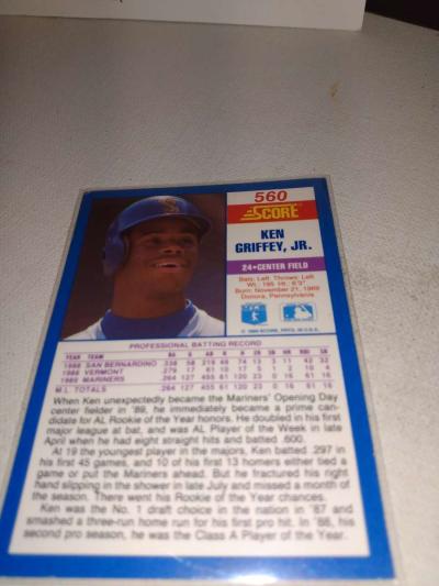 1990 score error card 560 Ken Griffey Jr - Thumbnail 2