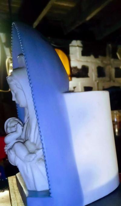 HOLY MOTHER MARY AND THE BLESSED BABY JESUS PLANTER - Thumbnail 2