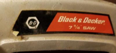 Black and Decker circular saw works good   pick up only - Thumbnail 2