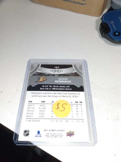 2022 upper Deck MVP autograph Adam henrique - Thumbnail 2