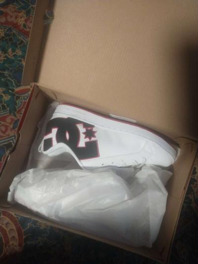 size 8 5 court graphic DC Shoes - Watseka, Illinois