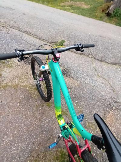 2016 giant reign advanced 1 - Thumbnail 3