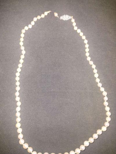 real pearl necklace - El Paso, Texas
