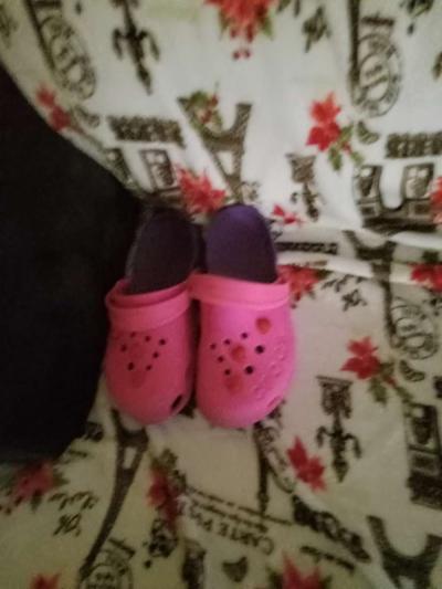 crocs shoes - Thumbnail 2