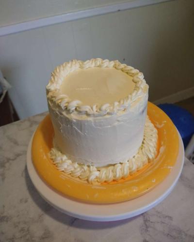 3 layer 6 in vanilla cake - Thumbnail 2