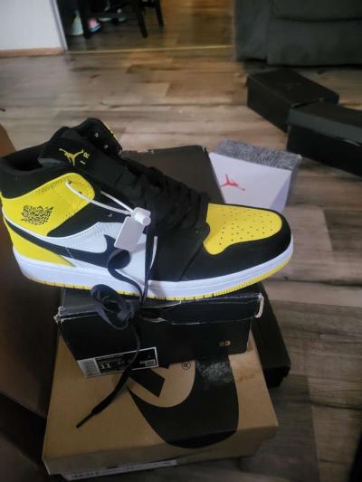 Air jordon - Thumbnail 3