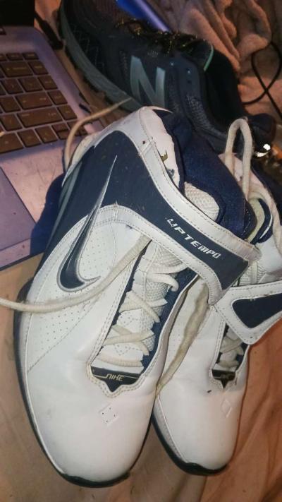 nike sneakerss - Thumbnail 3