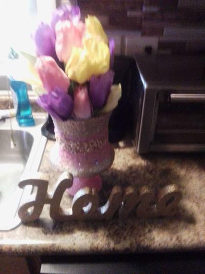 floral arrangement and home sign - Thumbnail 3