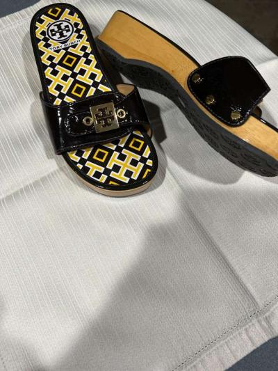 Brand New Shoes Women size 7 - Thumbnail 2