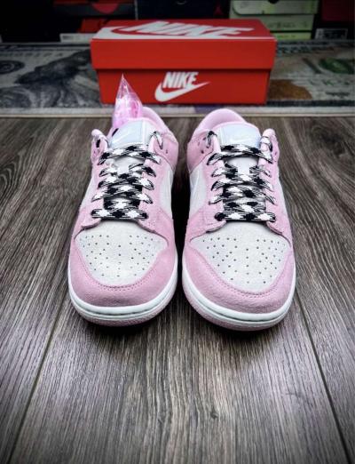 Woman Nike Dunks Low pink foam - Thumbnail 5