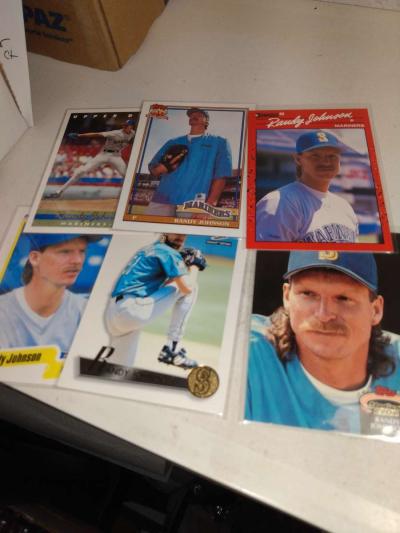 six cards Randy Johnson Hall of famer The Big unit - Thumbnail 2