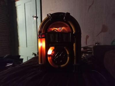 limited adition jukebox radio - Thumbnail 2