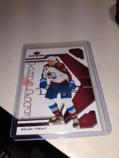 2021 MVP upper Deck hockey card autograph Devon toews - Thumbnail 1