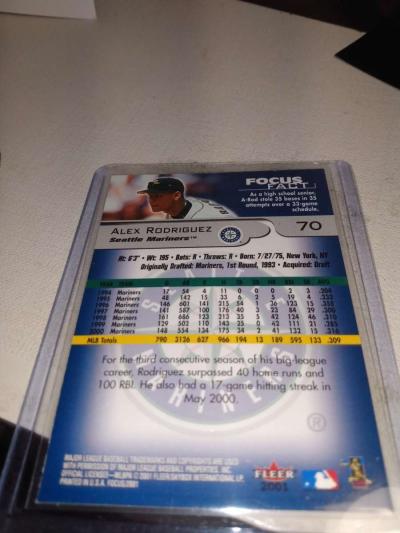 2001 Fleer focus Alex Rodriguez - Thumbnail 2