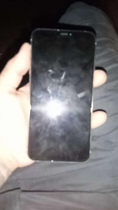 Apple Iphone XS Locked - Thumbnail 2