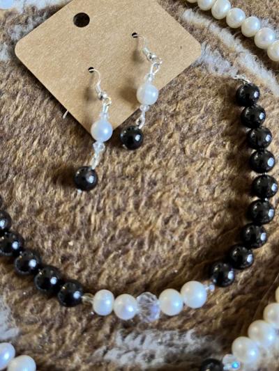 genuine garnet and pearl 3pc set for MOTHERS DAY - Thumbnail 2