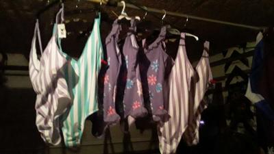 brand new bikinis 5 dollars set - Thumbnail 3