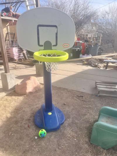 little tikes toddler basketball hoop - Thumbnail 2