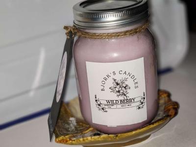 Handmade 16 oz Mason Jar Candle - Thumbnail 5