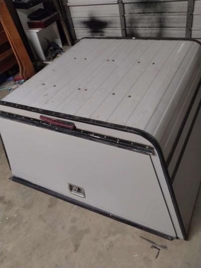 utility camper cap for Chevy colorado or other small pickup - Thumbnail 2
